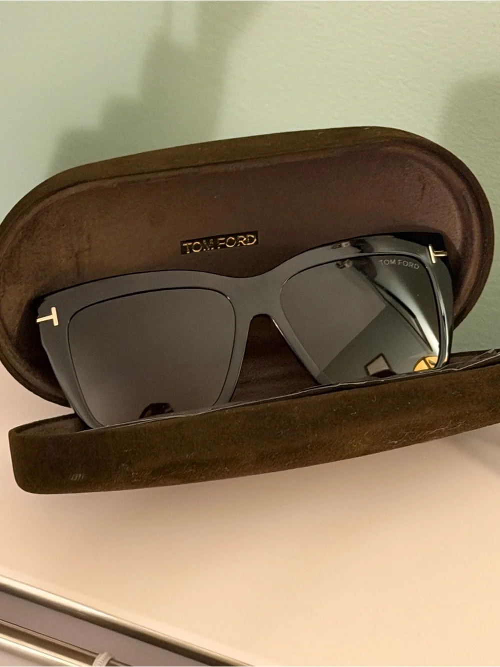Tom Ford FT6069-B clip-on square sunglasses / blue light block lenses
